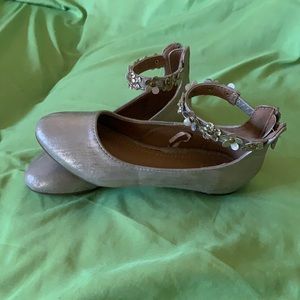 Report size 11 girls shoes